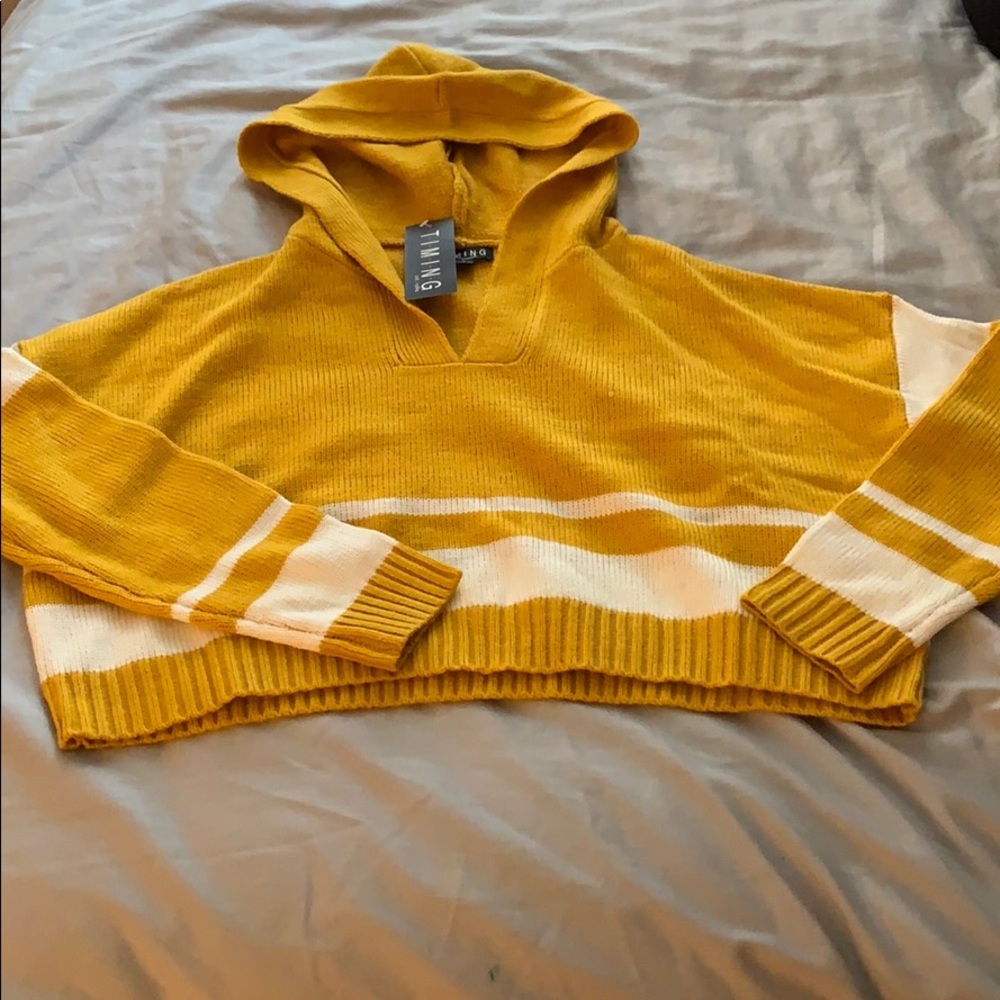 Crop sweater